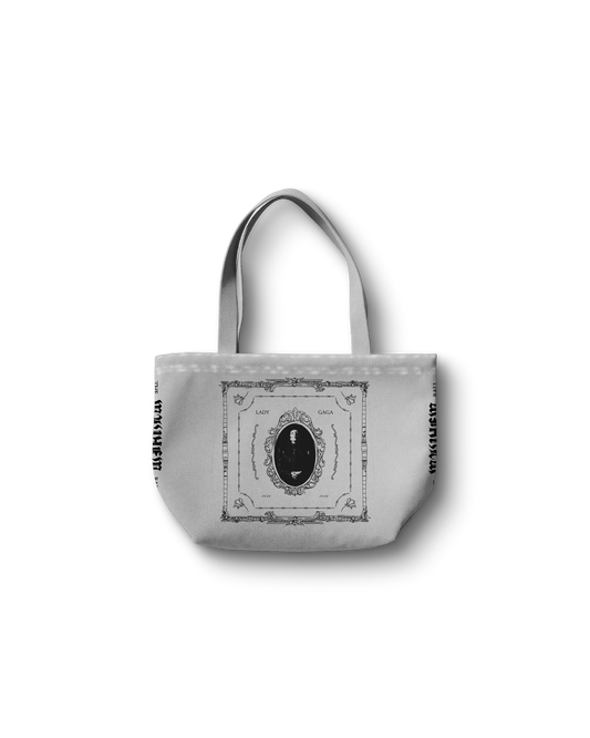 Gray Opera Haus Tote